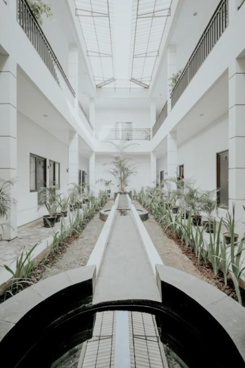 D'Paragon Flamboyan Yogyakarta Eksteriør billede